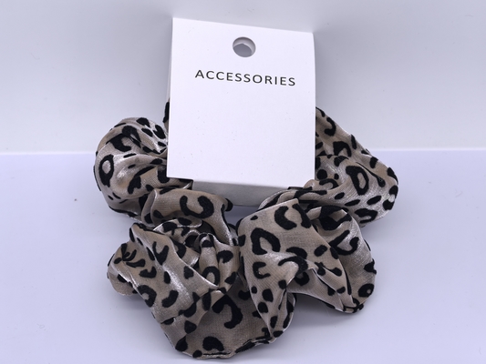 내구성 있는 직물 Leopard Scrunchie 다재다능한 헤어 액세서리의 다양한 디자인